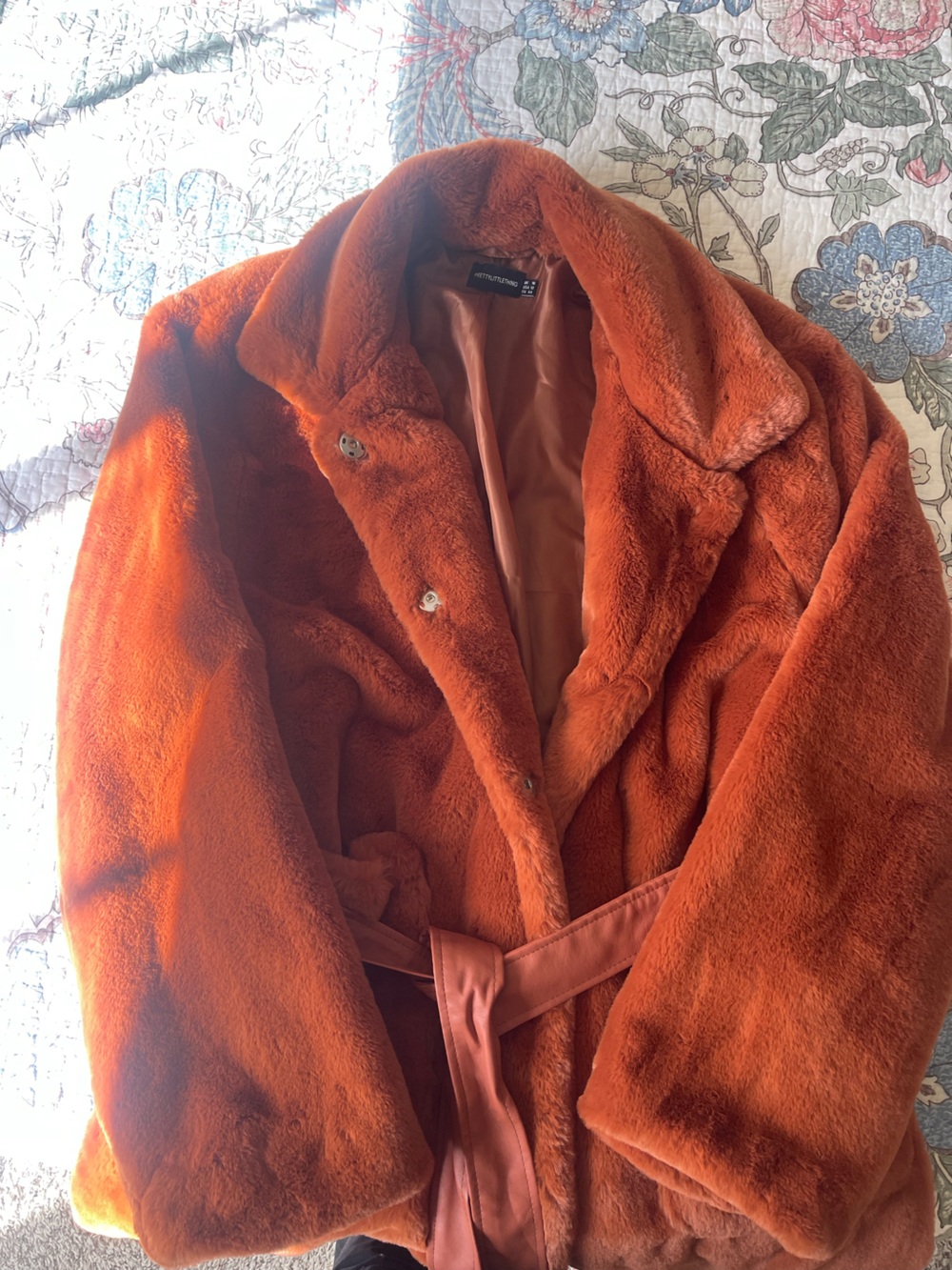 Pretty Little Thing Jacket - Picture 3 of 3